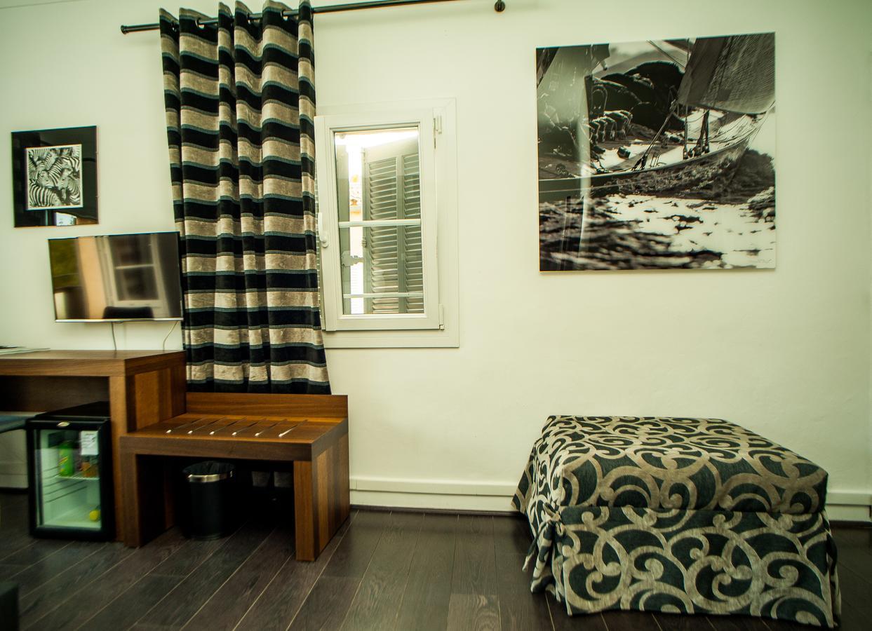 Hotel B Lodge Saint Tropez Bagian luar foto